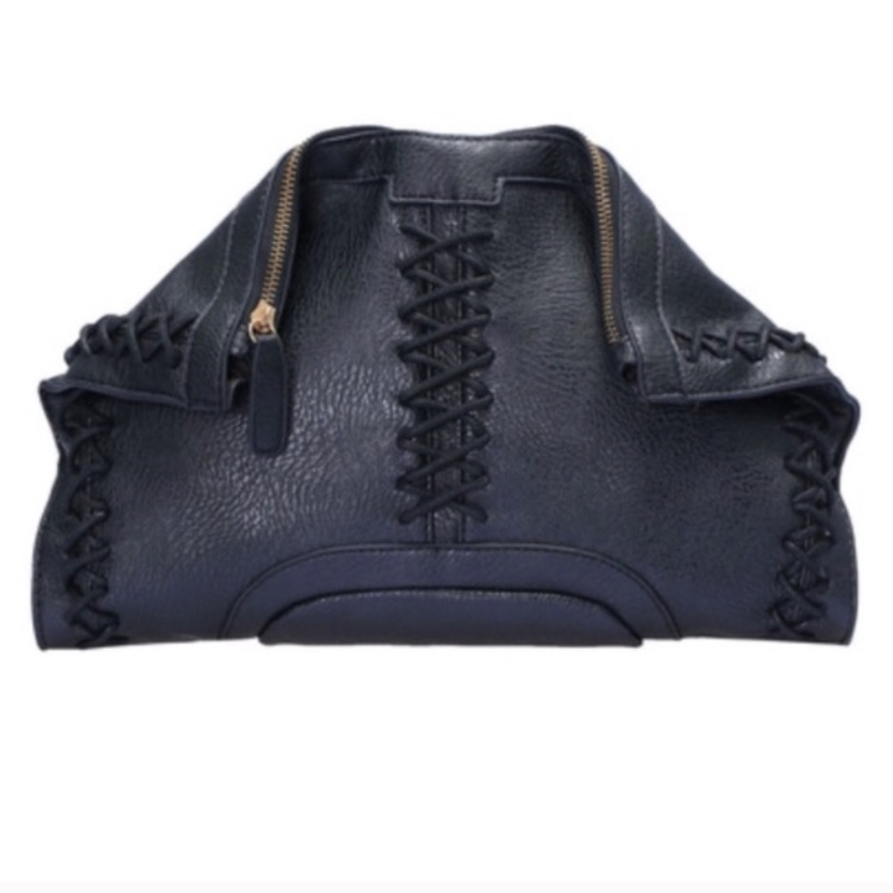 Two Way Clutch Size Bag. Black braids❣️
